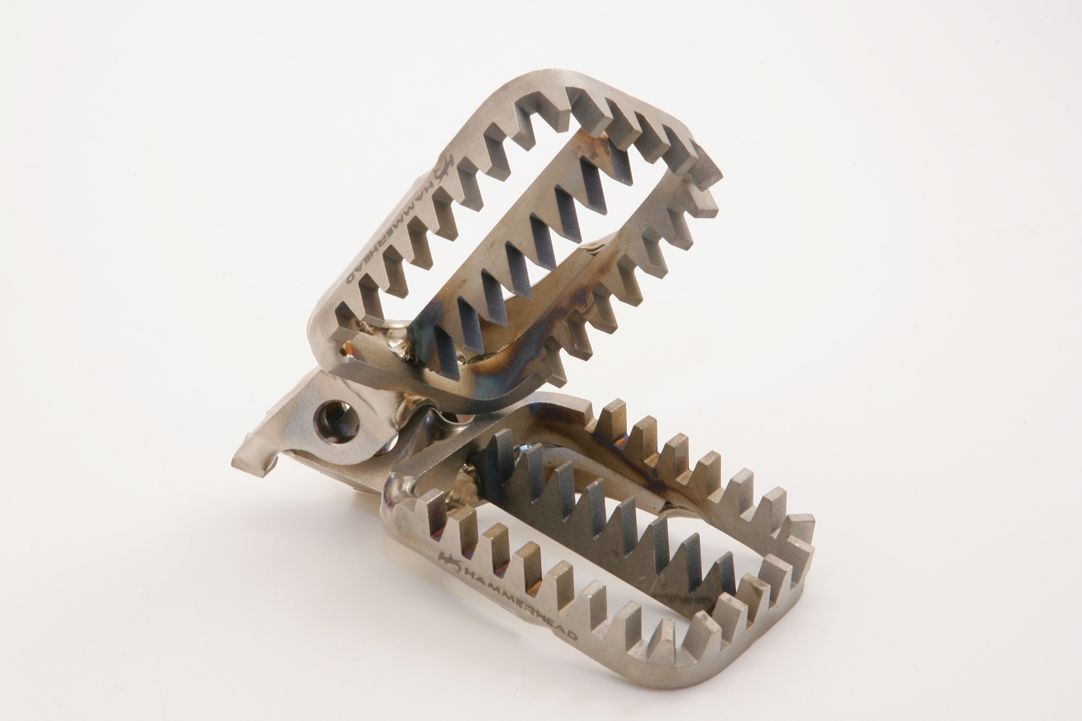 PARAGON Titanium Foot Pegs - Suzuki